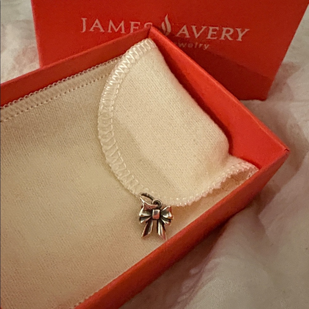 James Avery Tiny Bow Charm 925 sterling silver